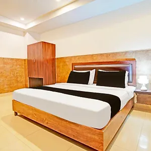 Super Collection O Tilak Nagar Near Pacific Mall 4*, Delhi (National Capital Territory of India) India