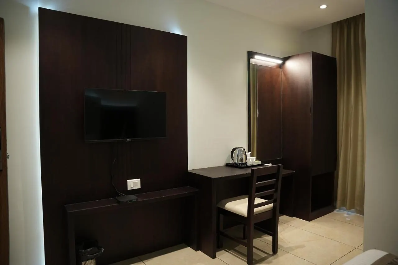 Hotel Sulu Residency Kochi